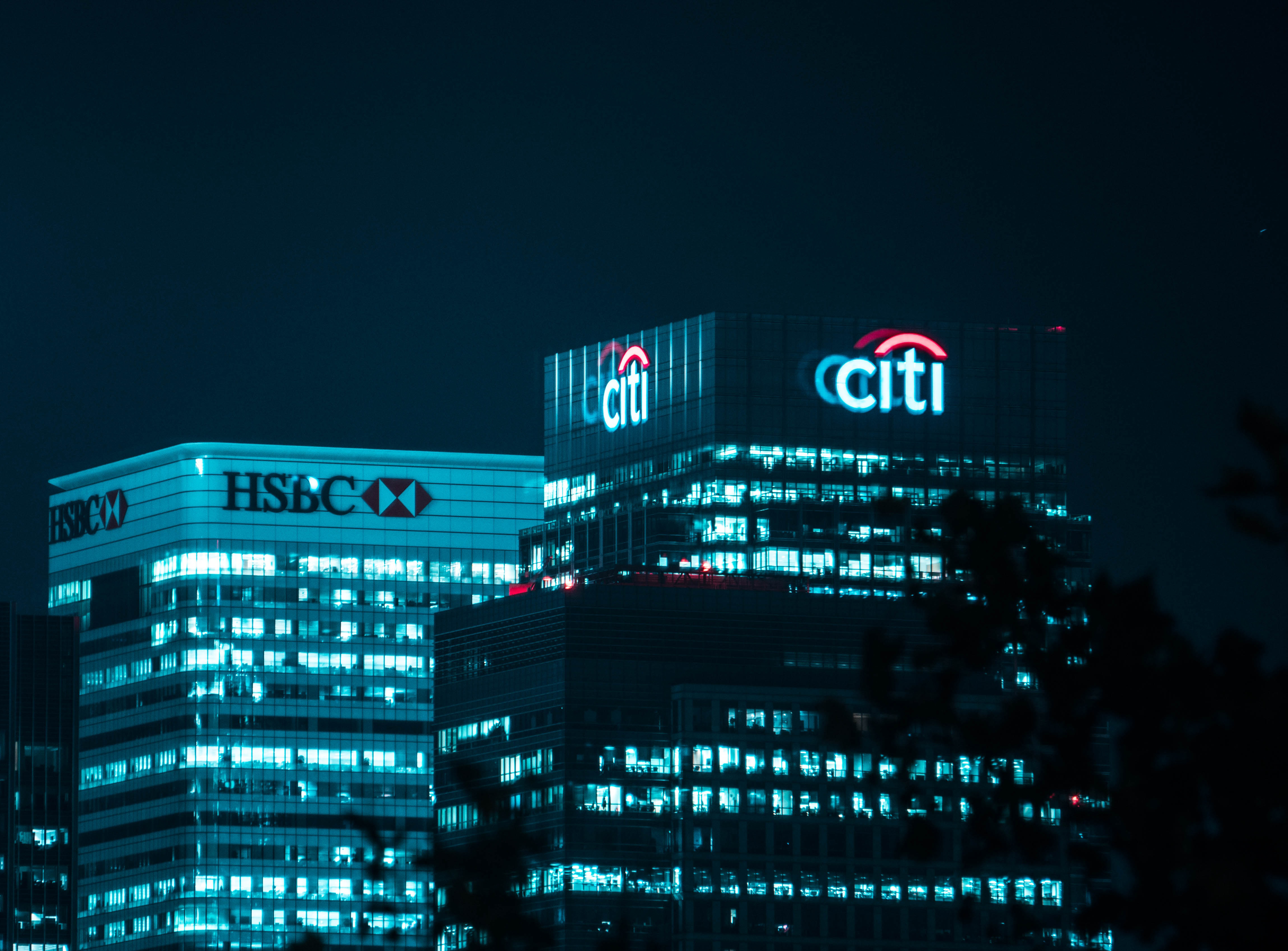 سقوط بانک ها!